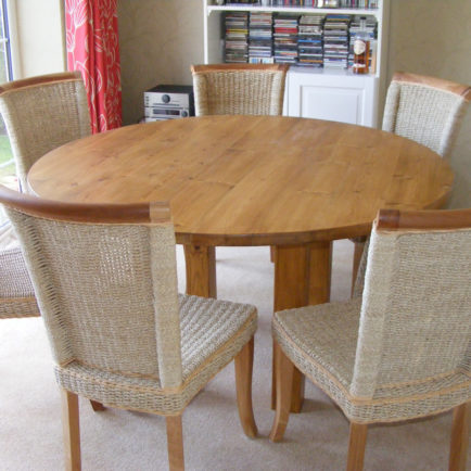 Round Pine Table Seagrass Chairs, Round Pine Dining Table And Chairs