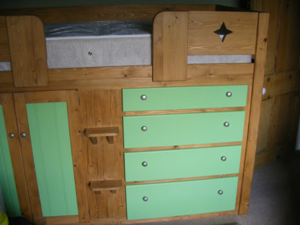 4 Drawer Traditional Cabin Bed with Vibrant Green