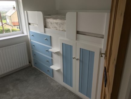 Cabin bed in white and sky blue