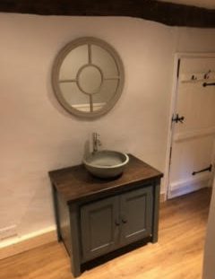 Single Countertop Vanity Unit in Manor House Grey with Solid Oak Top